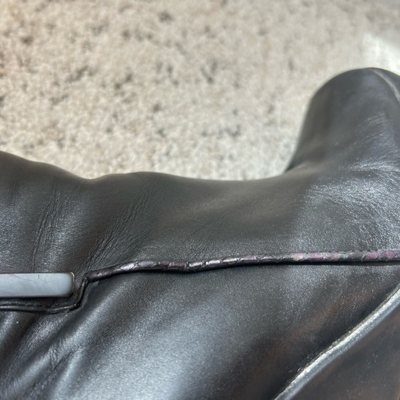 NOT FOR SALE. Leather giant block heel side zip boots - Picture 5 of 14